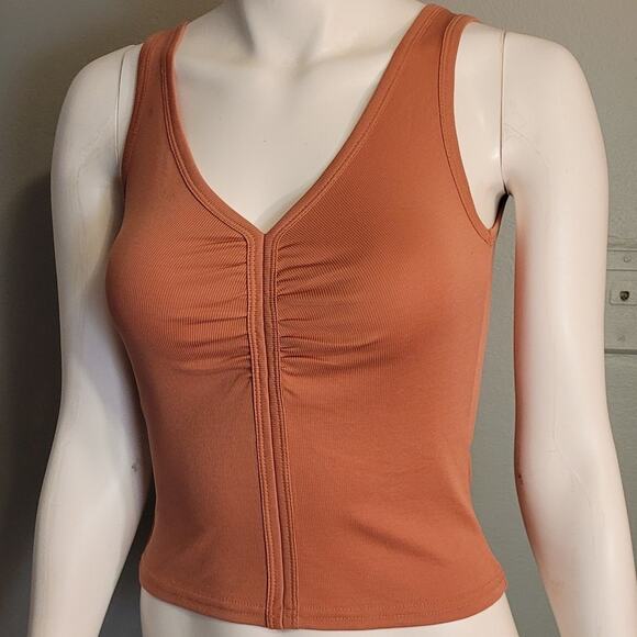 Gimmicks by BKE Ribbed V-Neck Tank Top Sz Small Dark Mauve Pink Bodycon Slinky - Picture 2 of 10